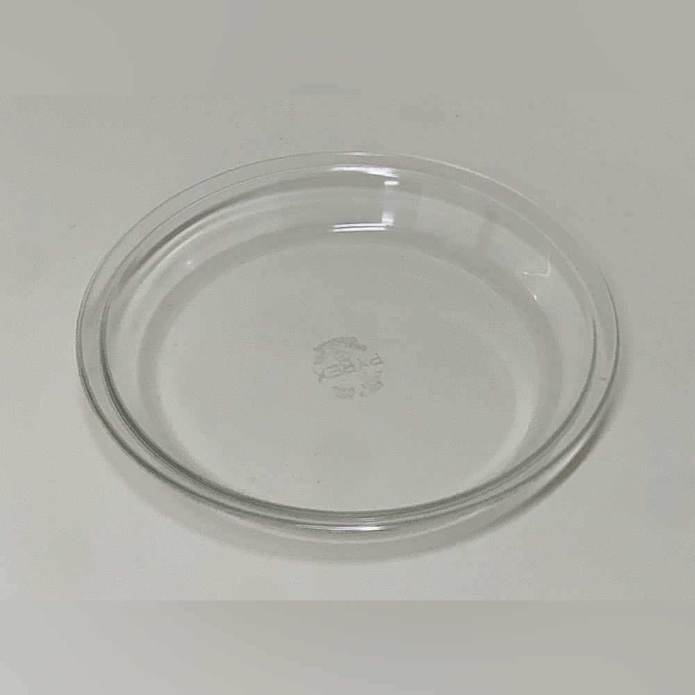 Mid Century Vintage Pyrex 9 Inch Pie Dish